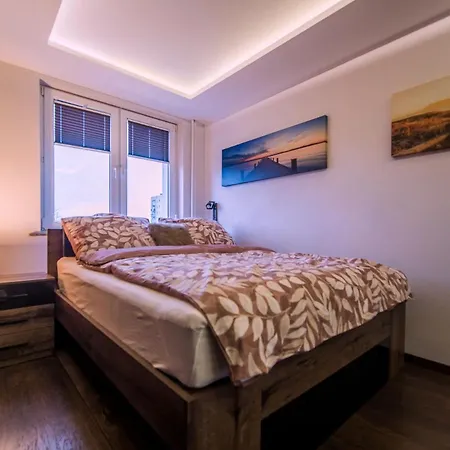 Apartament Rose Apartament *